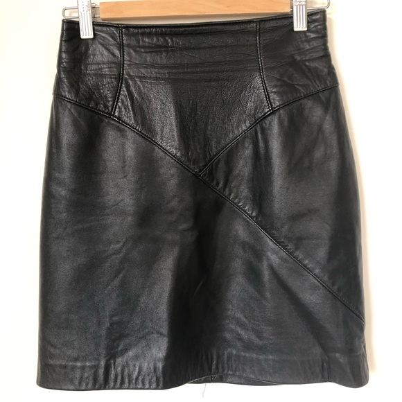Vintage Leather Mini Skirt - Picture 3 of 8